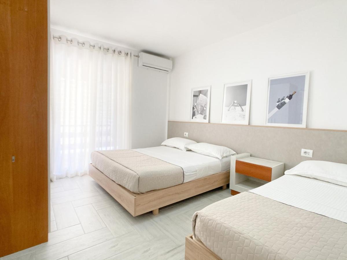 Promo Price September - Home By The Sea 1 Min From The Beach Golem  Exterior foto